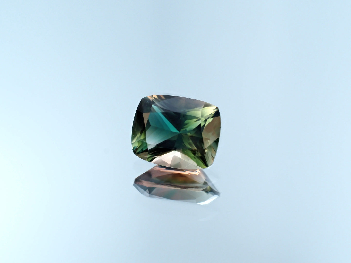 Oregon Sunstone Cushion Cut 3.66ct