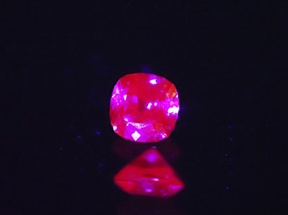 Synthetic Garnet UV Reactive