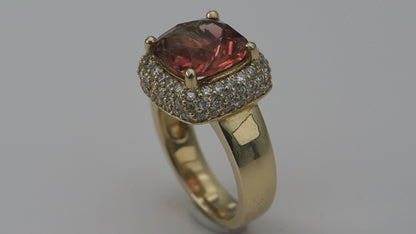 Red Oregon Sunstone 18k Gold Ring