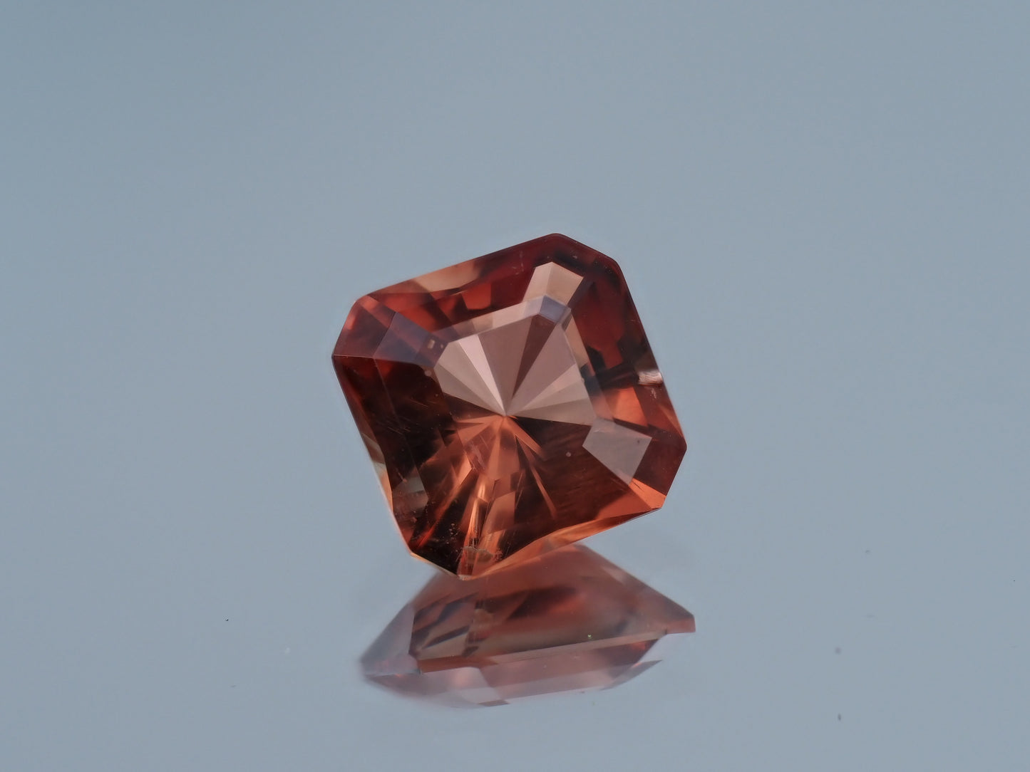 Oregon Sunstone Square Cut 4.11ct