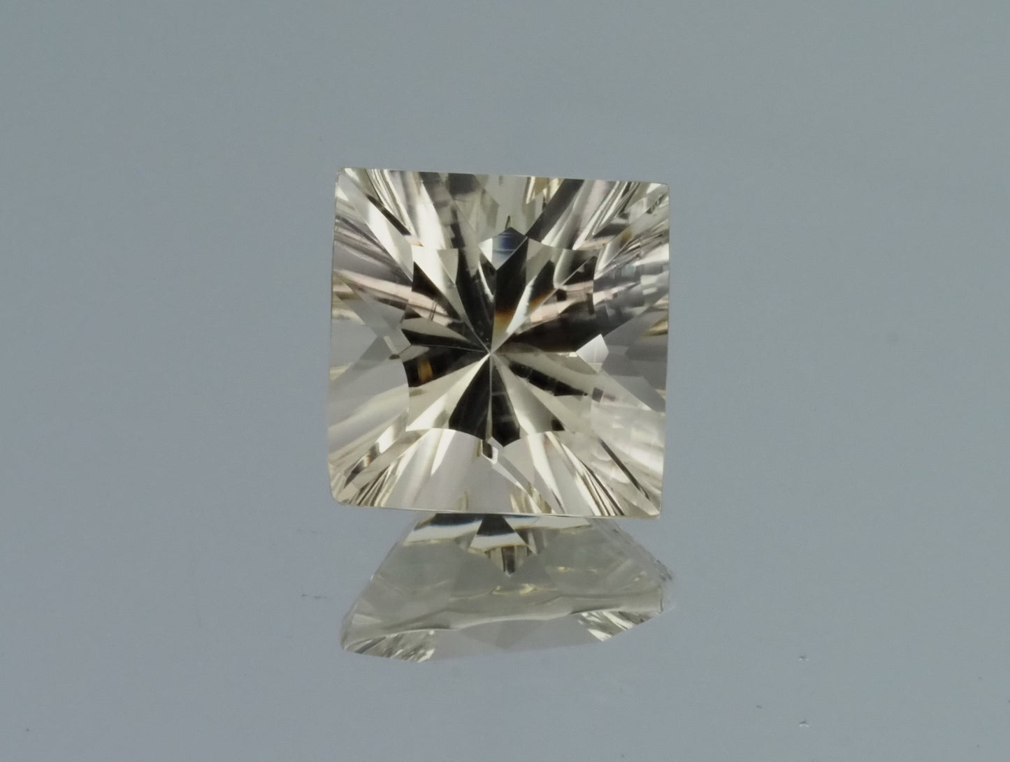 Oregon Sunstone Concave Square Cut 5.22ct