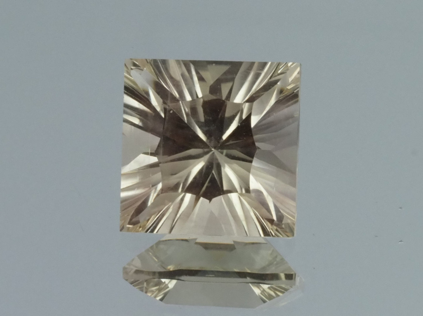 Oregon Sunstone Square Cut 5.41ct